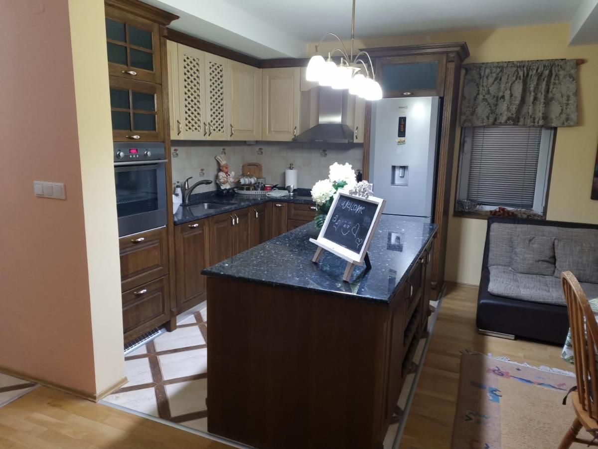 Villa Diana Apartments Szkopje Kültér fotó